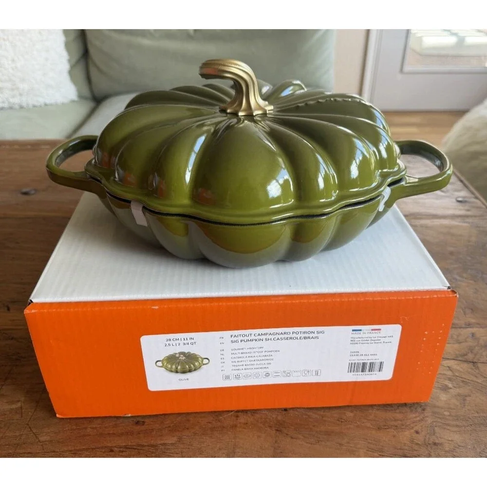 Le Creuset Pumpkin Shallow Casserole Braiser 2.75 qt 11 in Olive Green NEW